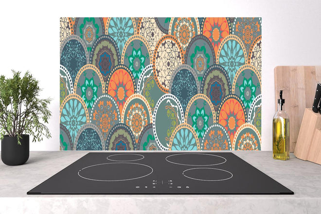 Spritzschutz - Buntes Mandala-Design mit floralen Mustern