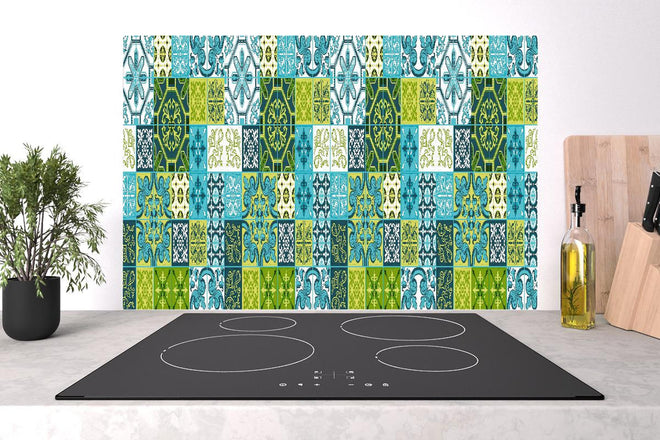 Spritzschutz - Dekorative Blau-Grüne Fliesen mit Muster