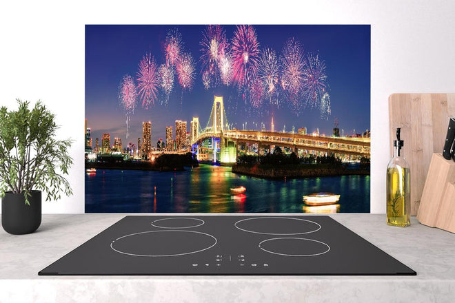 Spritzschutz - Farbenprächtiges Tokio Feuerwerks-Panorama