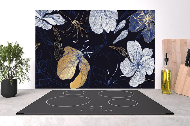 Spritzschutz - Goldene Blumenillustration auf Dunkelblau