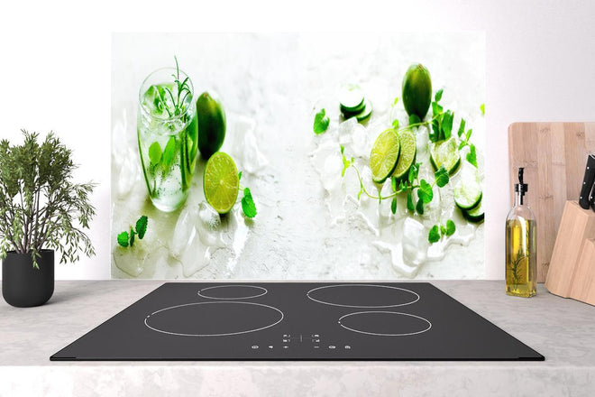 Spritzschutz - Hausgemachte Limettenlimonade mit Gurke