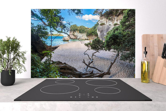 Spritzschutz - Idyllischer Sommerstrand Cathedral Cove