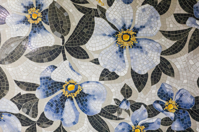 Spritzschutz - Keramikfliesen mit blauem Blumenmuster Küche