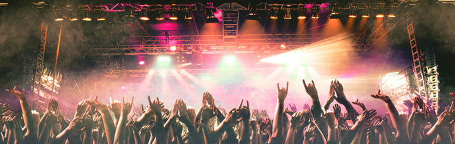 Spritzschutz - Lebhaftes Live-Musikkonzert mit Publikum