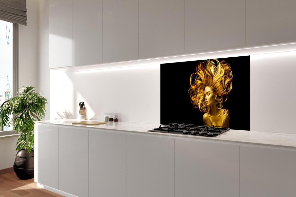 Spritzschutz - Model in Gold