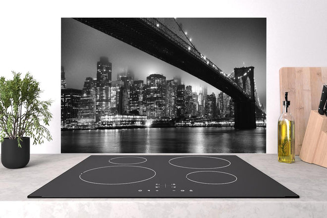 Spritzschutz - Monochrome Nachtansicht Stadt Skyline