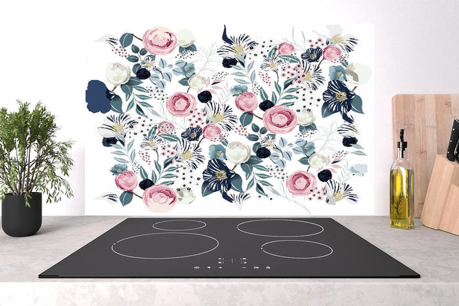 Spritzschutz - Romantisches Blumenmuster mit sanften Pastelltönen