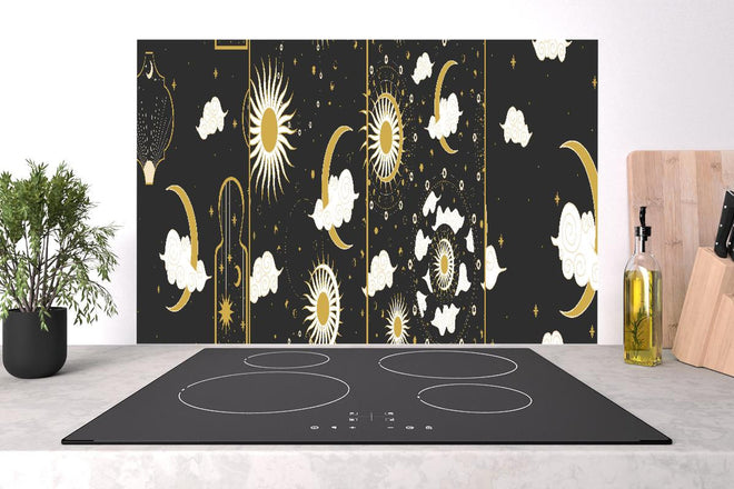 Spritzschutz - Schwarzer Hintergrund mit goldenem Himmel