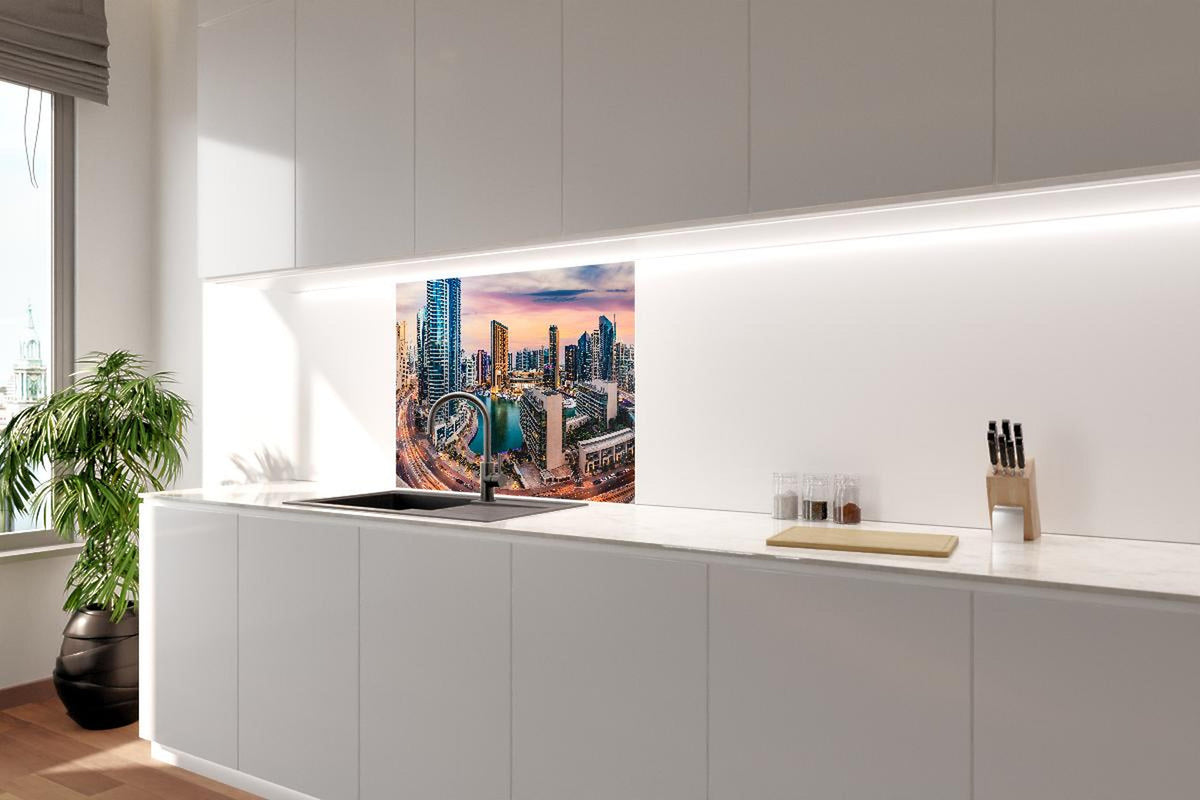 Spritzschutz - Skyline des Jachthafens von Dubai bei Sonnenuntergang