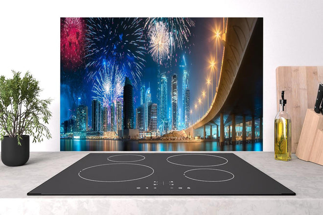 Spritzschutz - Spektakuläres Feuerwerk Dubai Business Bay