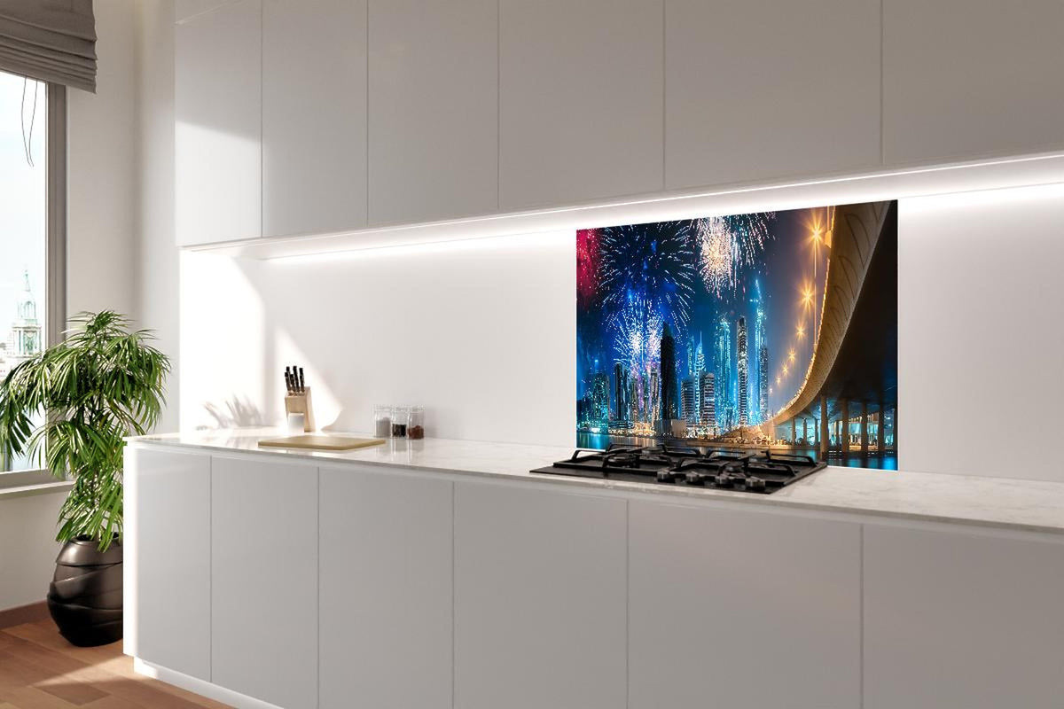 Spritzschutz - Spektakuläres Feuerwerk Dubai Business Bay