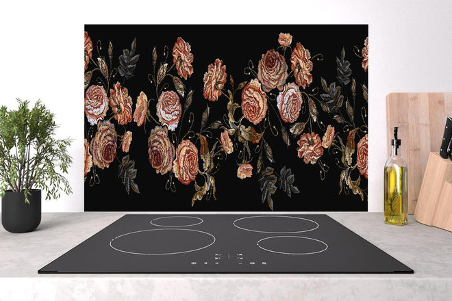 Spritzschutz - Stickerei Vintage Rosen auf Schwarz Muster