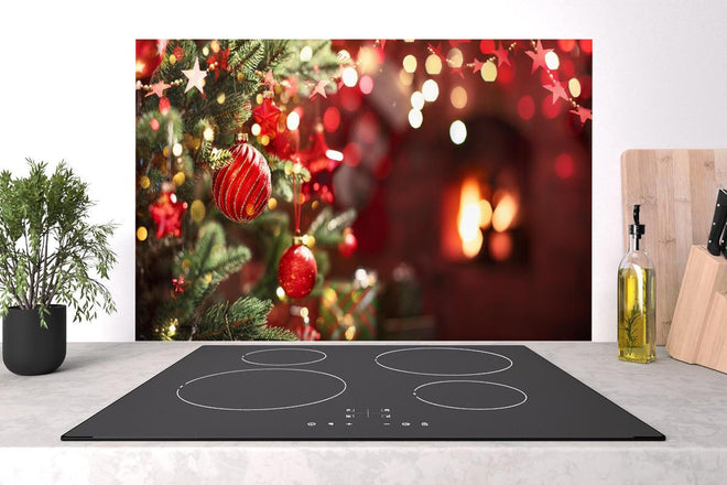 Spritzschutz - Weihnachtsbaum mit roten Kugeln und Sternen