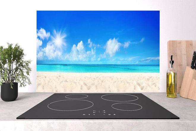 Spritzschutz - Wunderschöner Strand mit hellem Sand