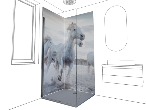 Duschrückwand mit See-Berge Motiv in einer Dusche